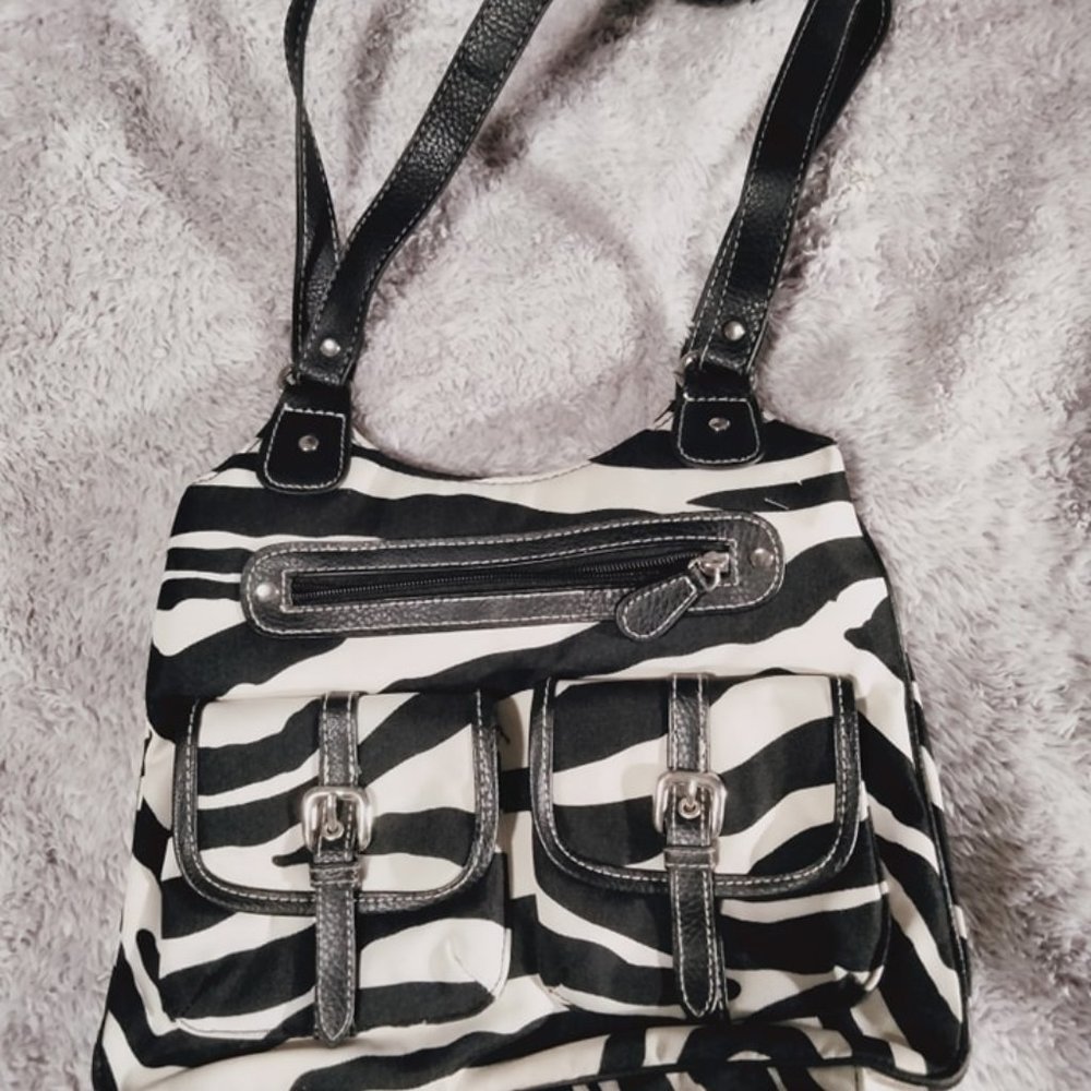 Zebra pattern shoulder bag